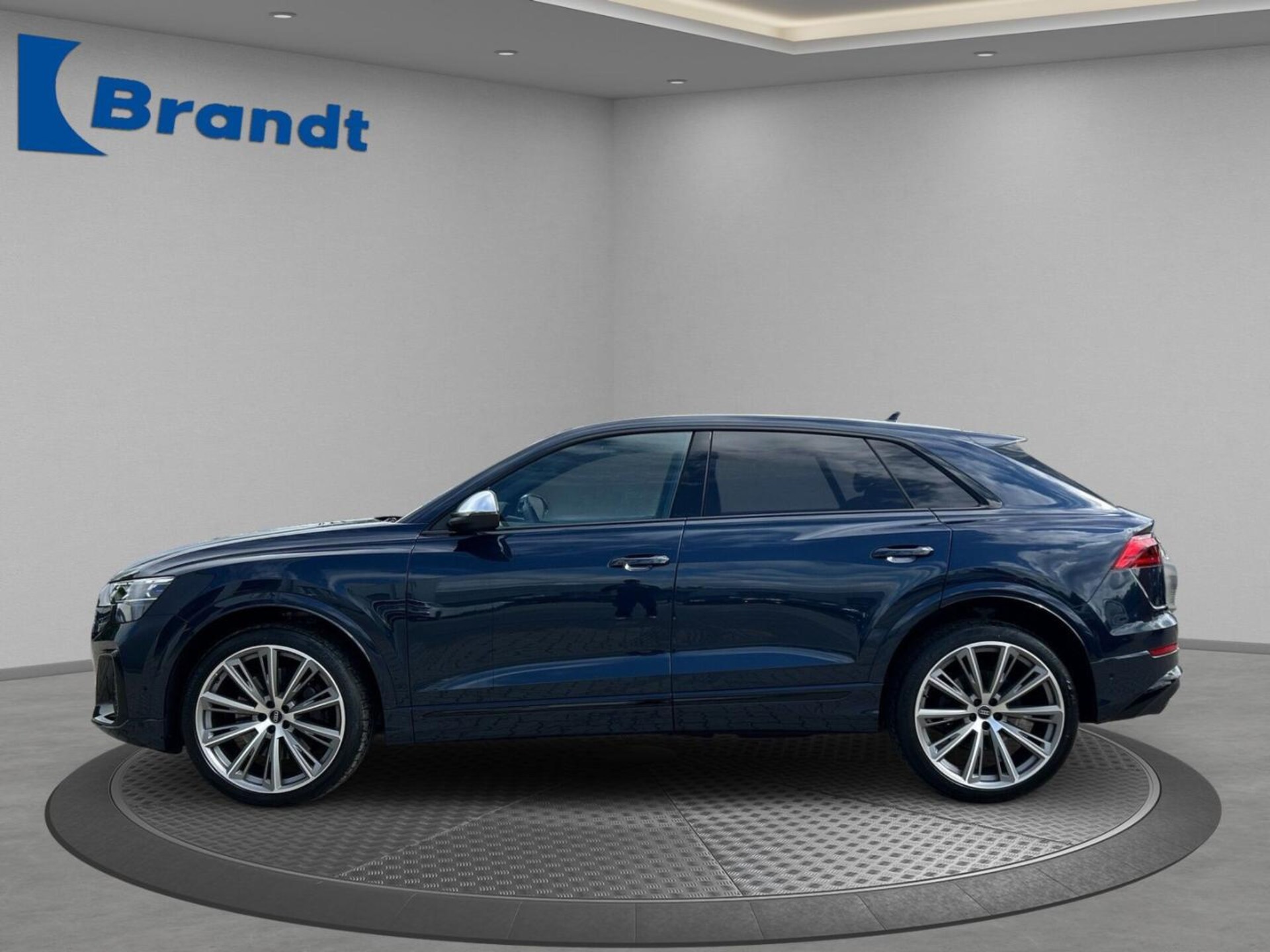 Audi SQ8 SUV