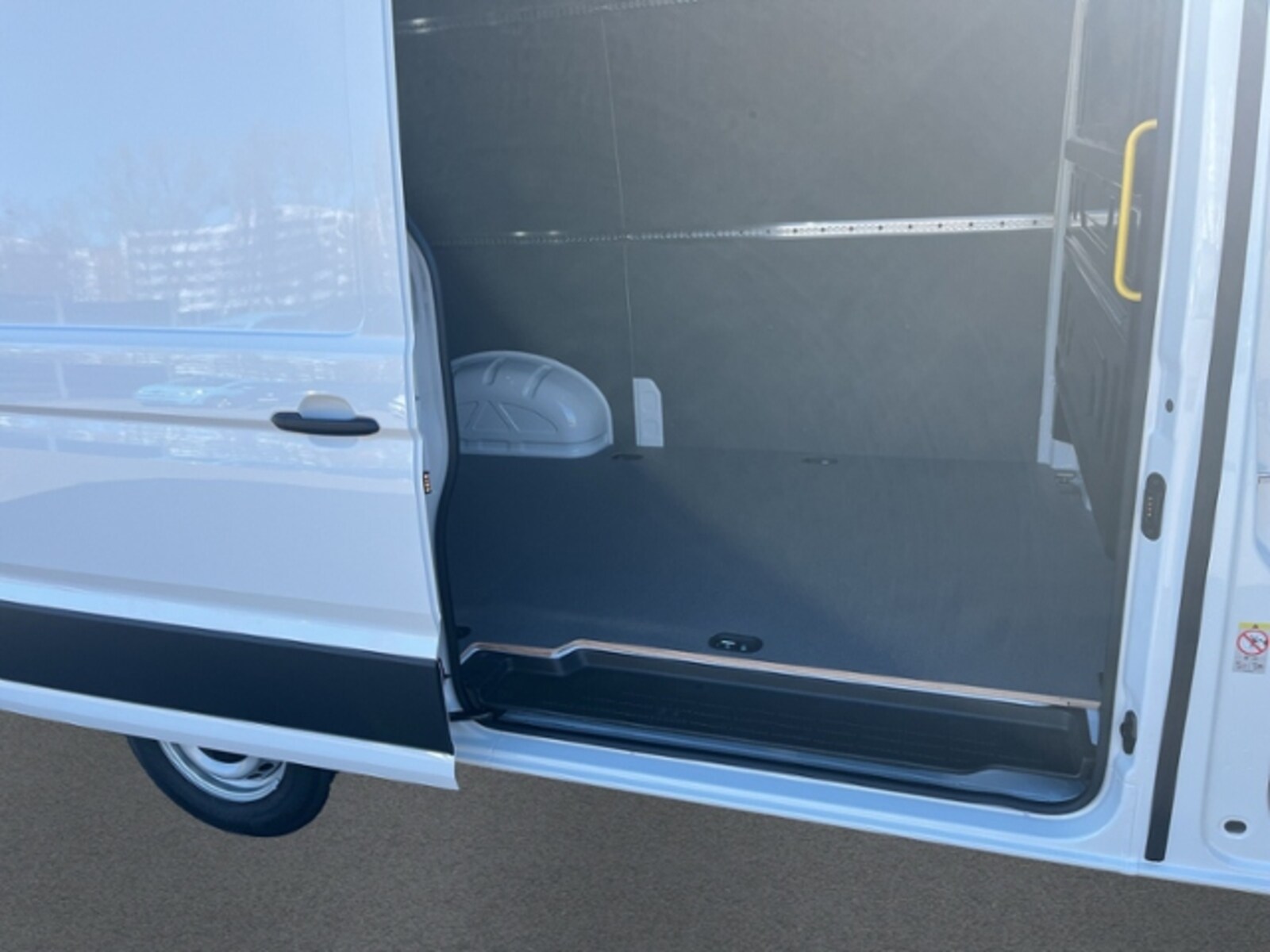 Volkswagen Crafter Kasten mittlerer Radstand – Bild 11