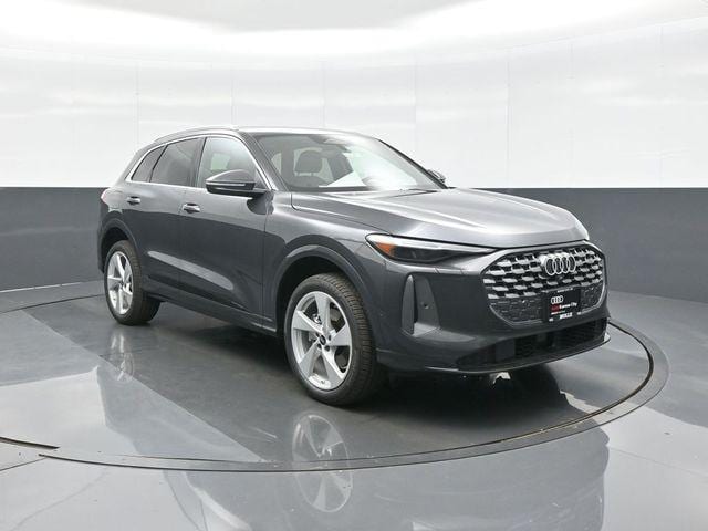 2026 Audi Q5 Premium Plus quattro's photo