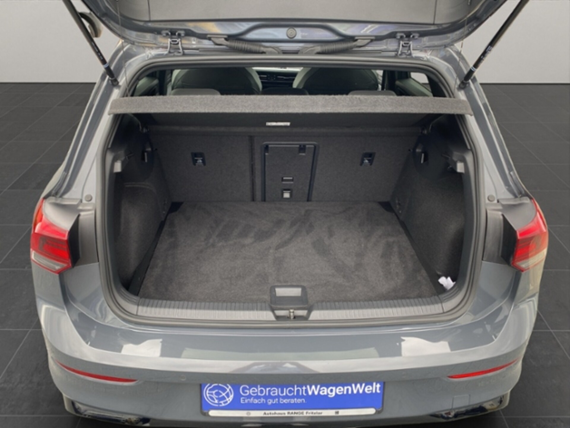 Volkswagen Golf R-Line