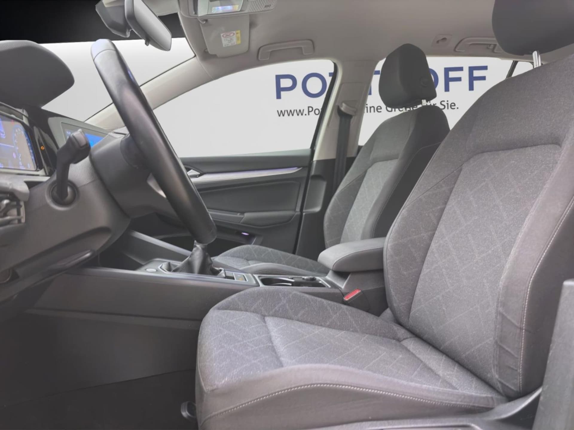 Volkswagen Golf Variant Life