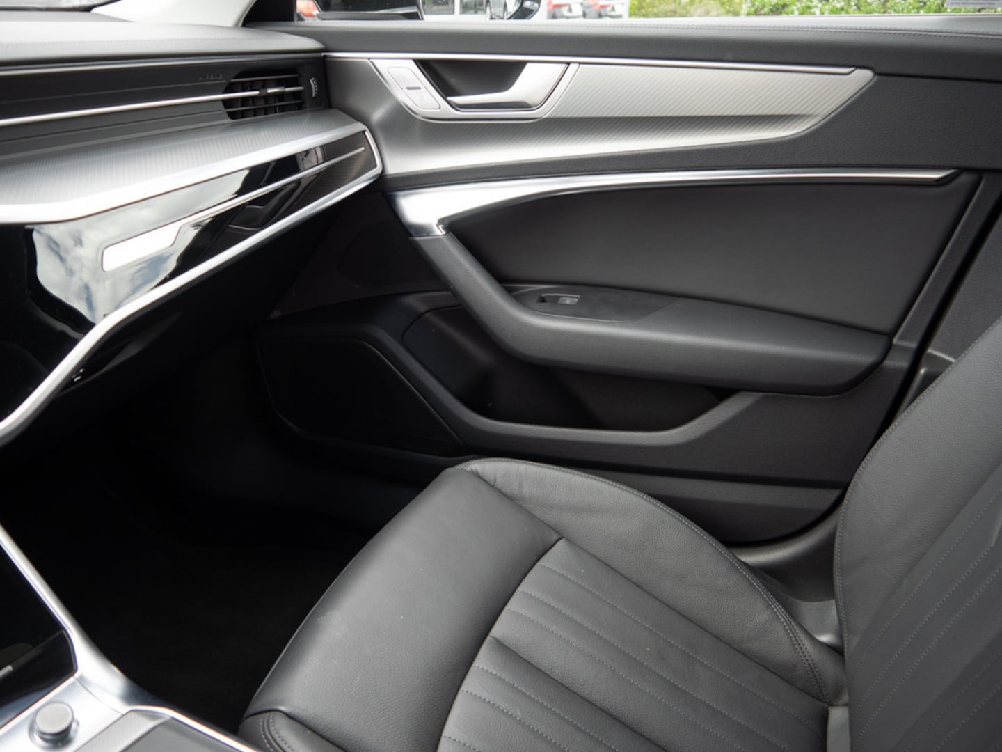 Bild über Audi A6 Avant design 40 TDI quattro S tronic - für weitere Informationen kontaktieren Sie den Audi Partner