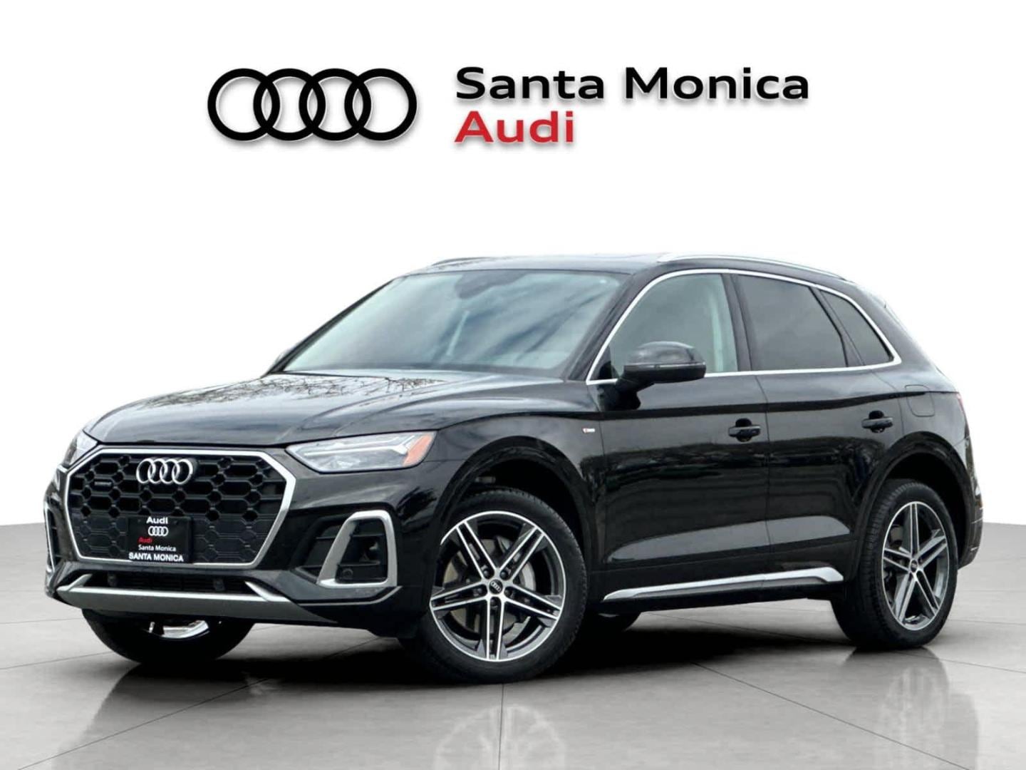 2023 Audi Q5 55 e Premium's photo