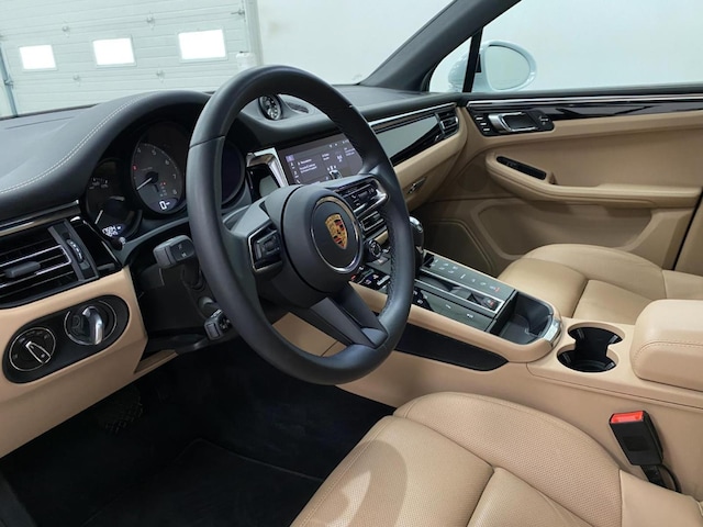 2023 Porsche Macan
