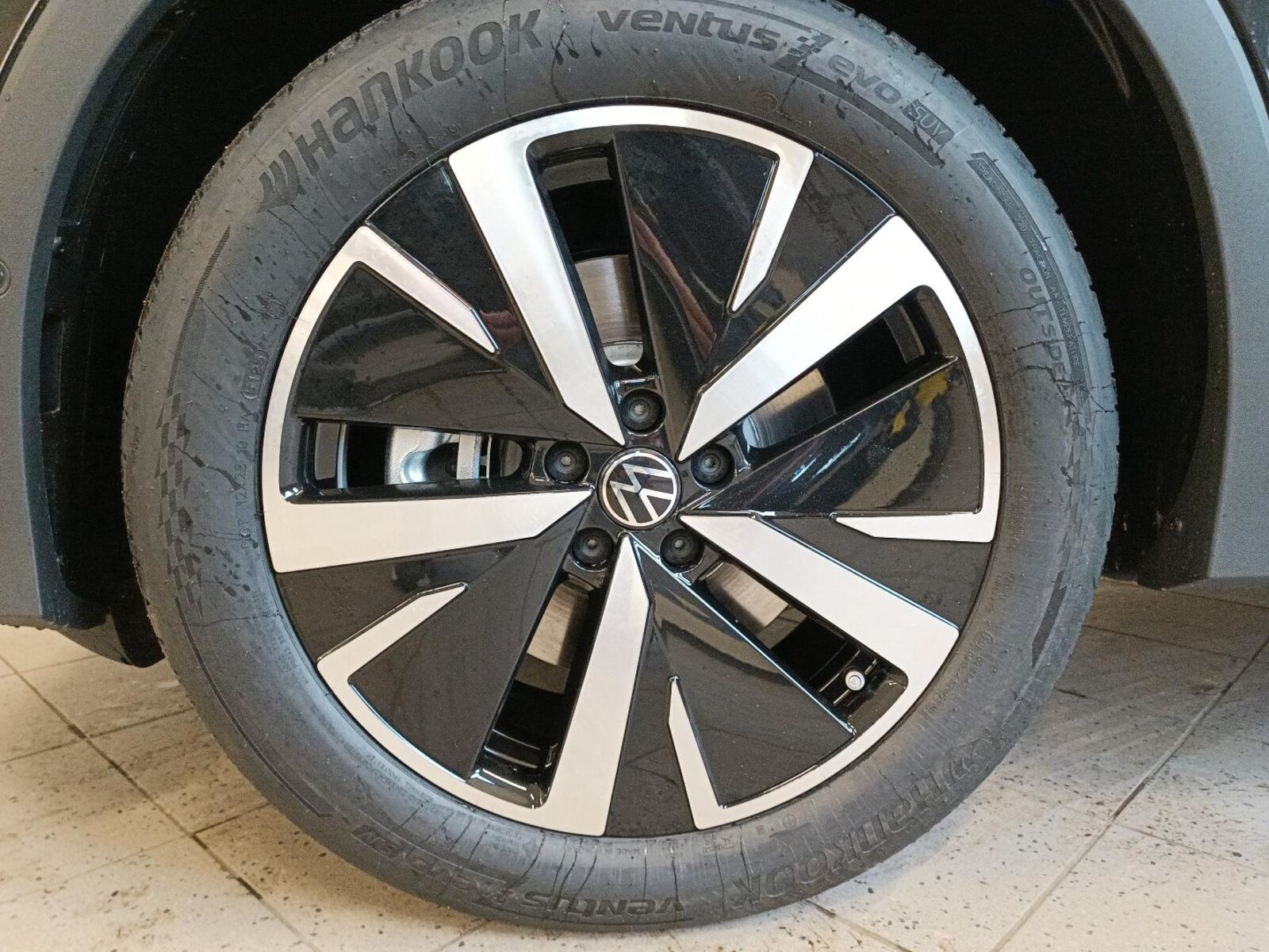 Volkswagen Tiguan – Bild 7