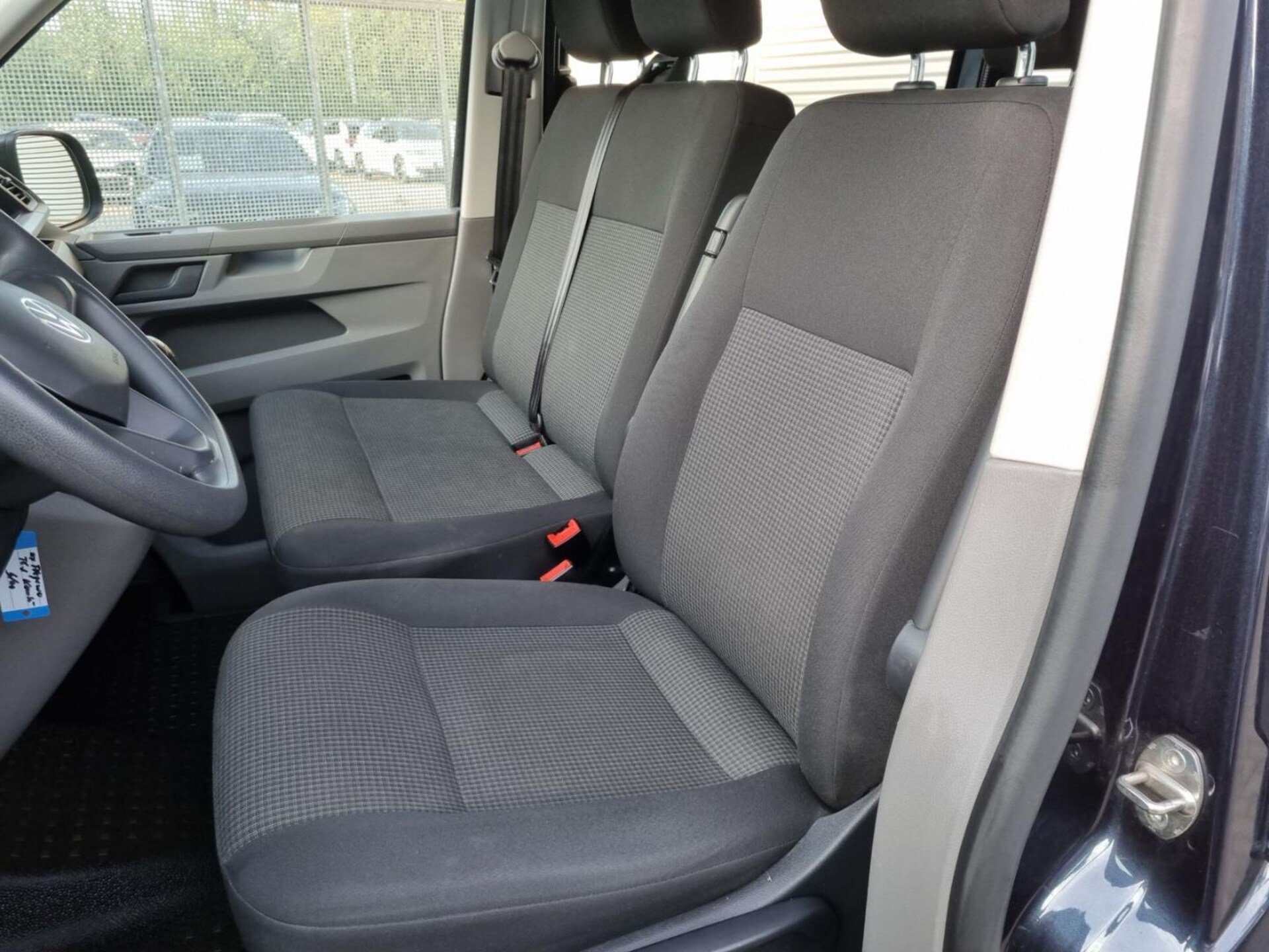 Volkswagen T6.1 Transporter Kombi kurzer Radstand