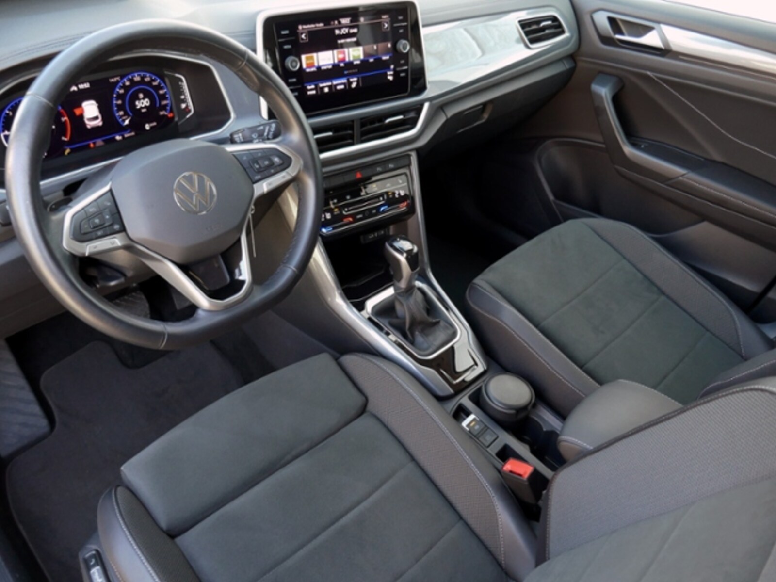 Volkswagen T-Roc – Bild 12