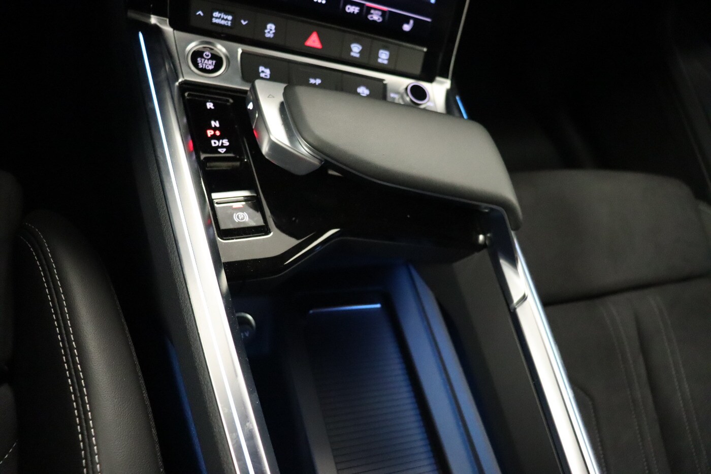 Image about Audi Q8 Sportback e-tron S line 55 e-tron quattro