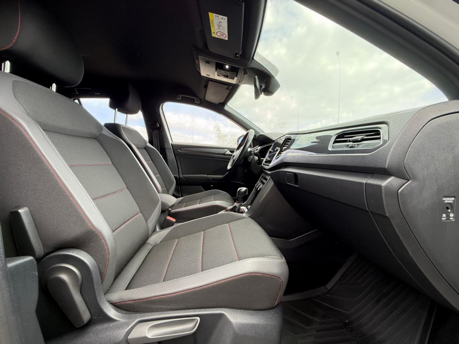 Volkswagen T-Roc Sport