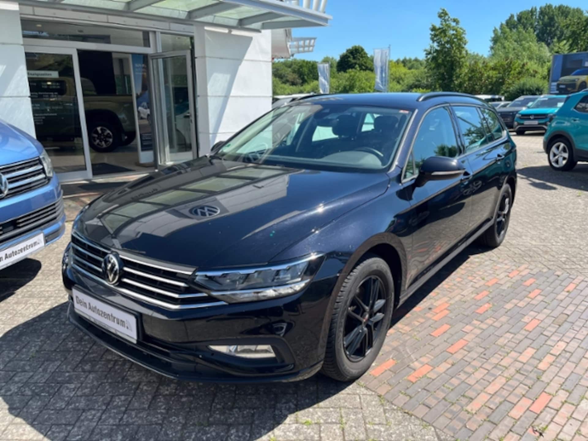 Volkswagen Passat Variant Basis-Modell