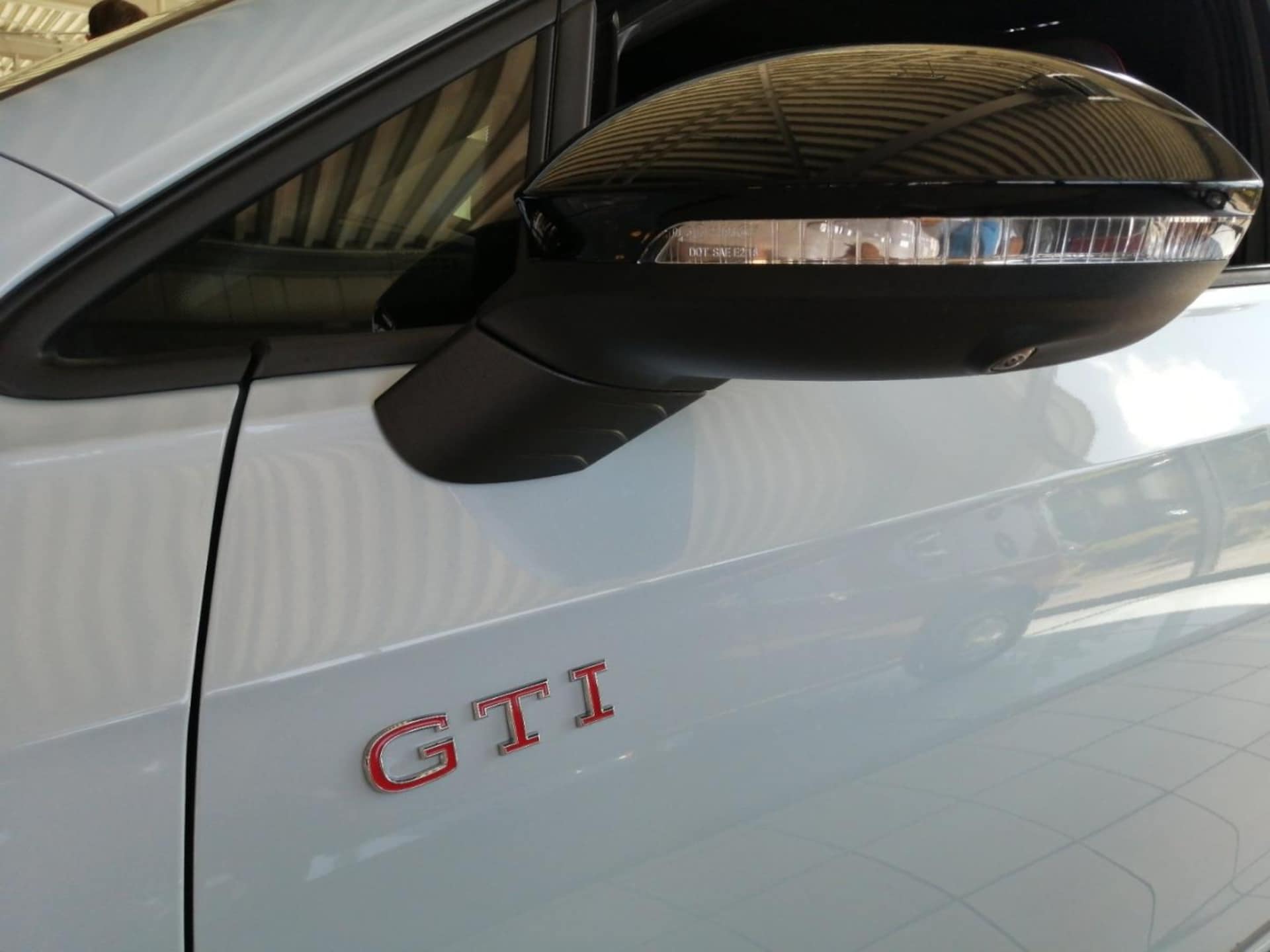 Volkswagen Golf GTI