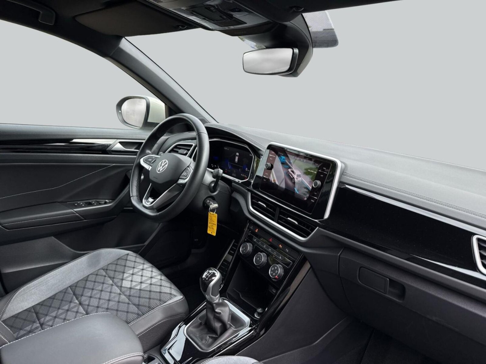 Volkswagen T-Roc – Bild 15