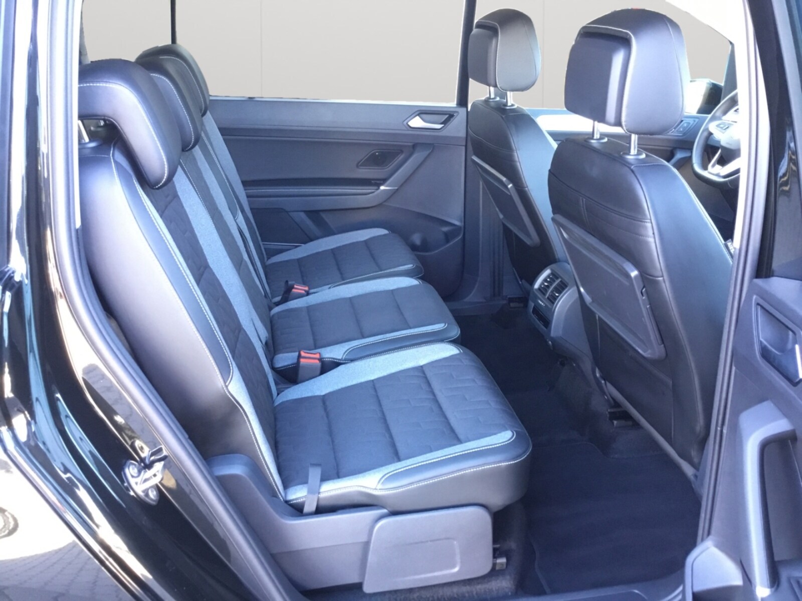 Volkswagen Touran – Bild 13