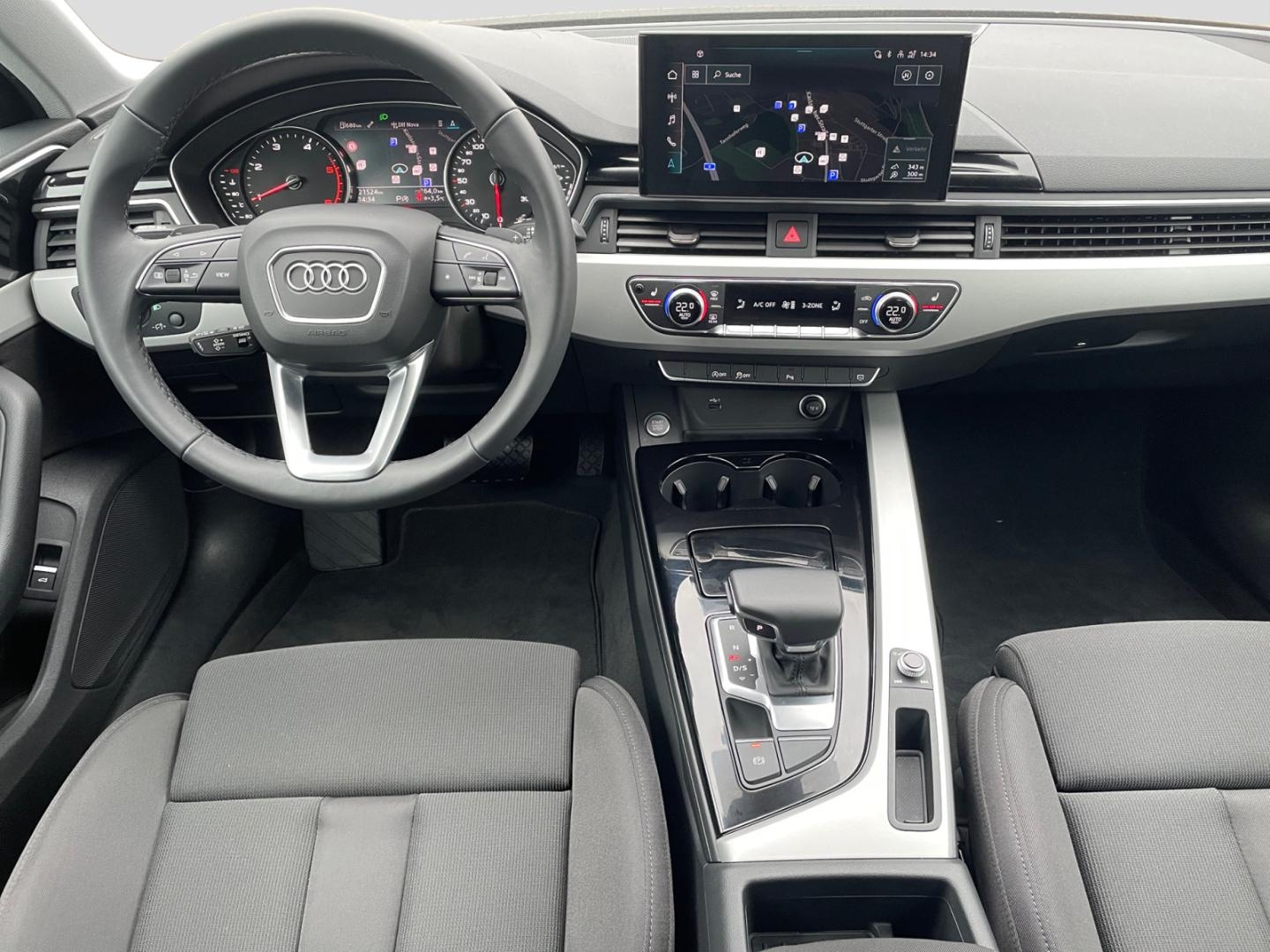 Bild über Audi A4 Limousine advanced 30 TDI S tronic - für weitere Informationen kontaktieren Sie den Audi Partner