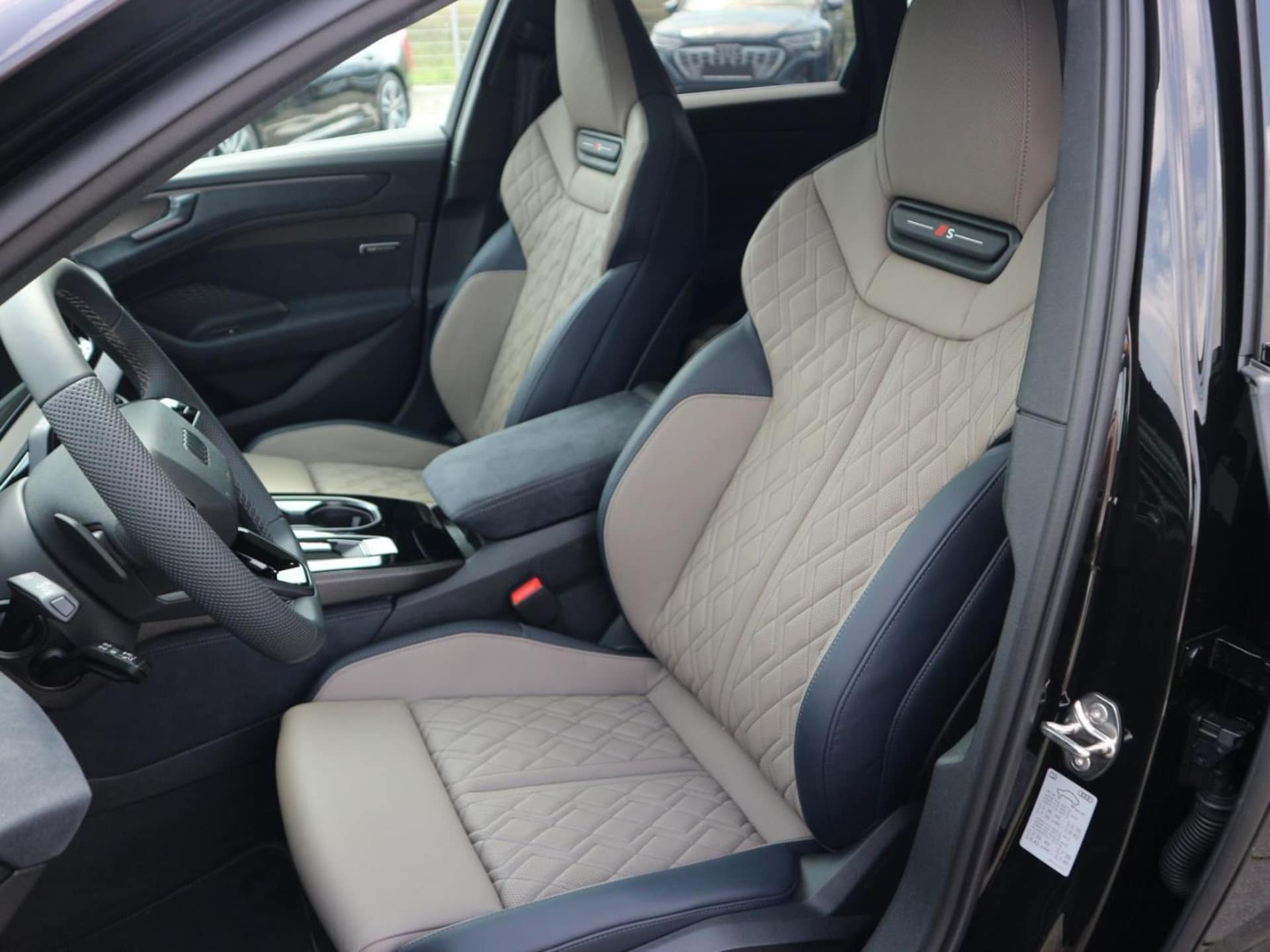 Audi A6 Limousine