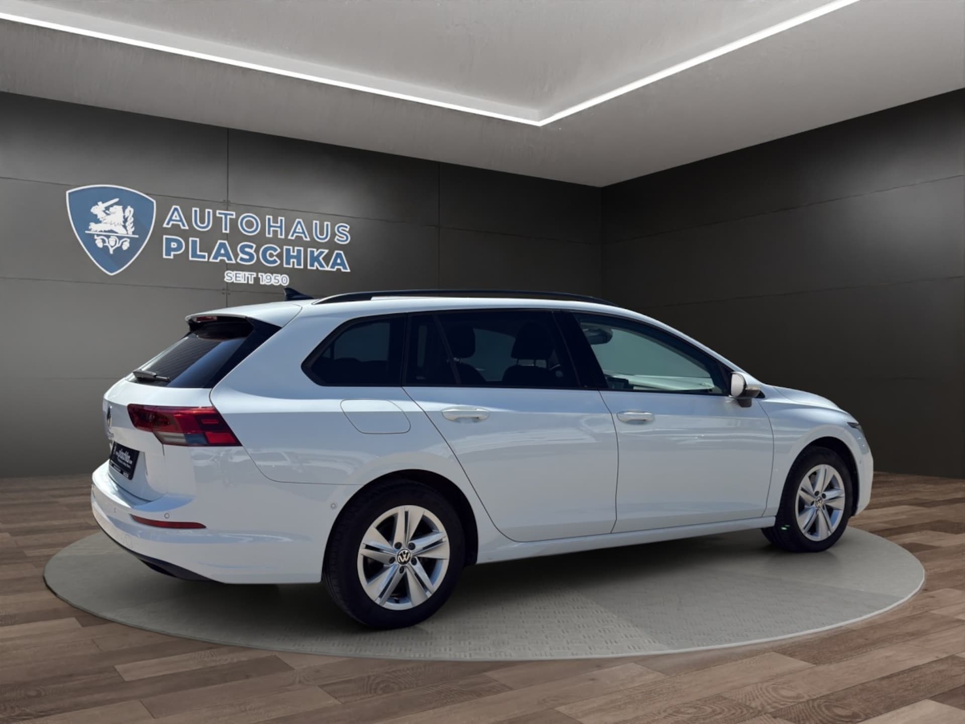 Volkswagen Golf Variant Life