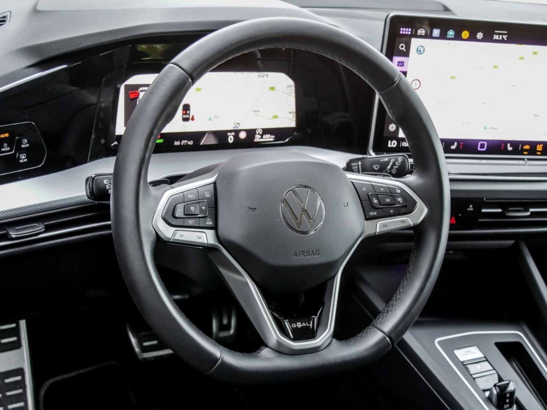 Volkswagen Golf Life