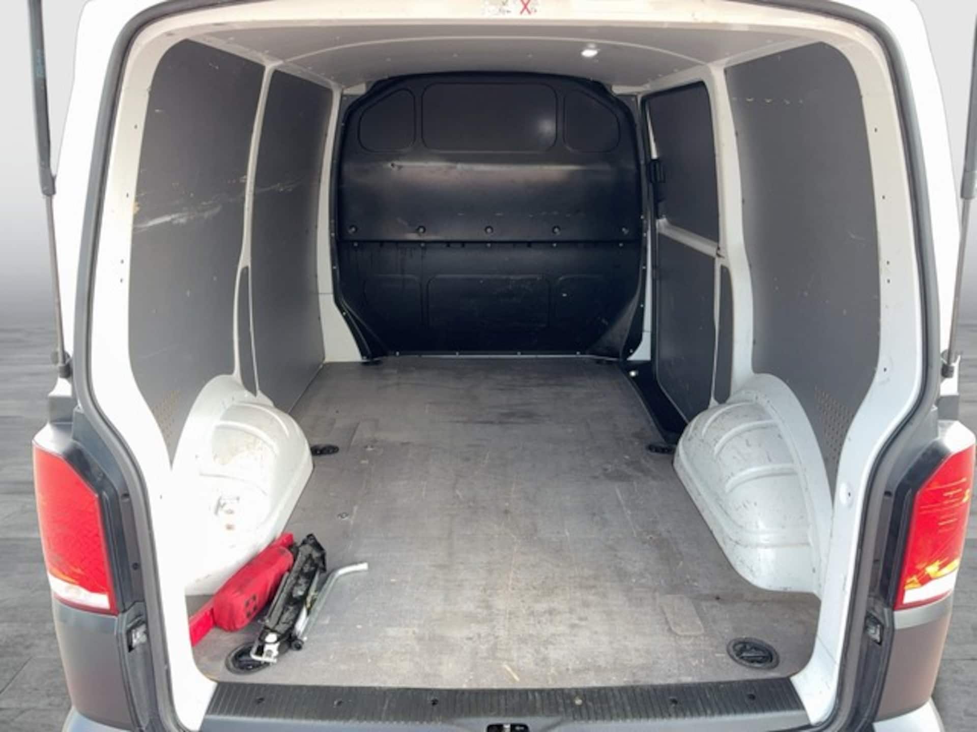 Volkswagen T6.1 Transporter Kasten kurzer Radstand