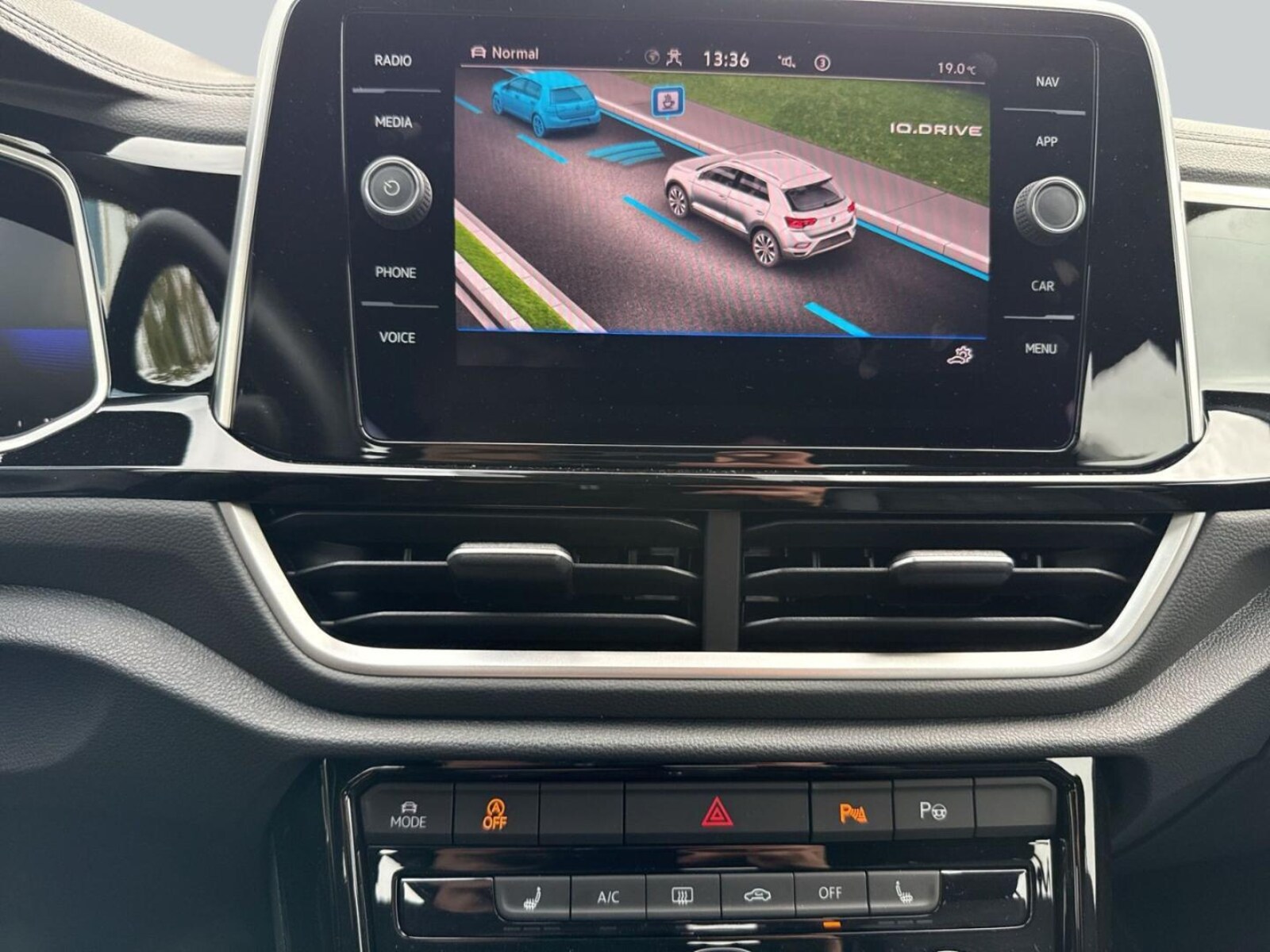 Volkswagen T-Roc – Bild 18