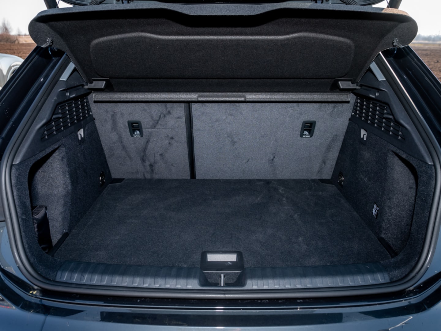 Bild über Audi A3 Sportback advanced 30 TFSI S tronic - für weitere Informationen kontaktieren Sie den Audi Partner