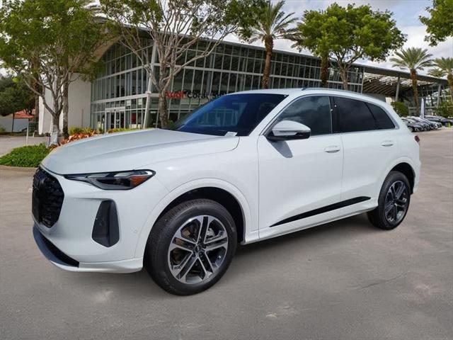 2025 Audi New Q5 Premium's photo