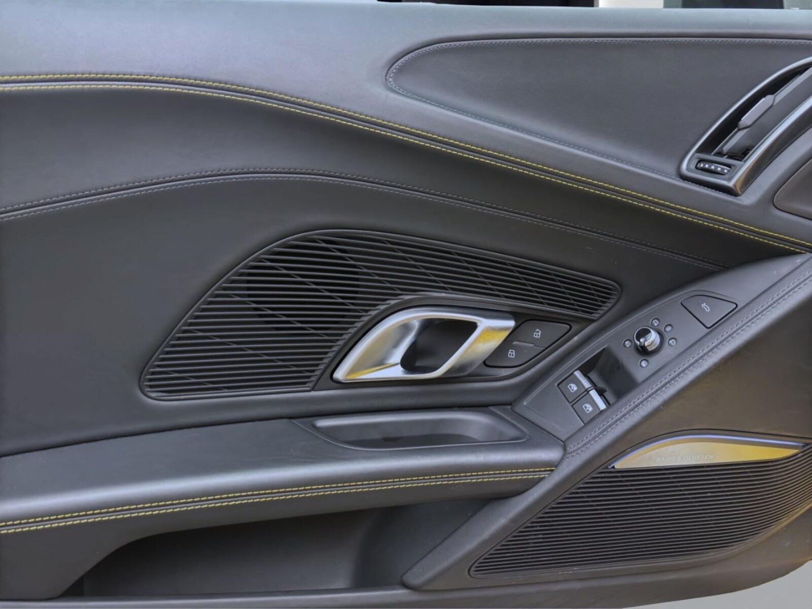 Audi R8 Spyder V10 performance RWD – Bild 10