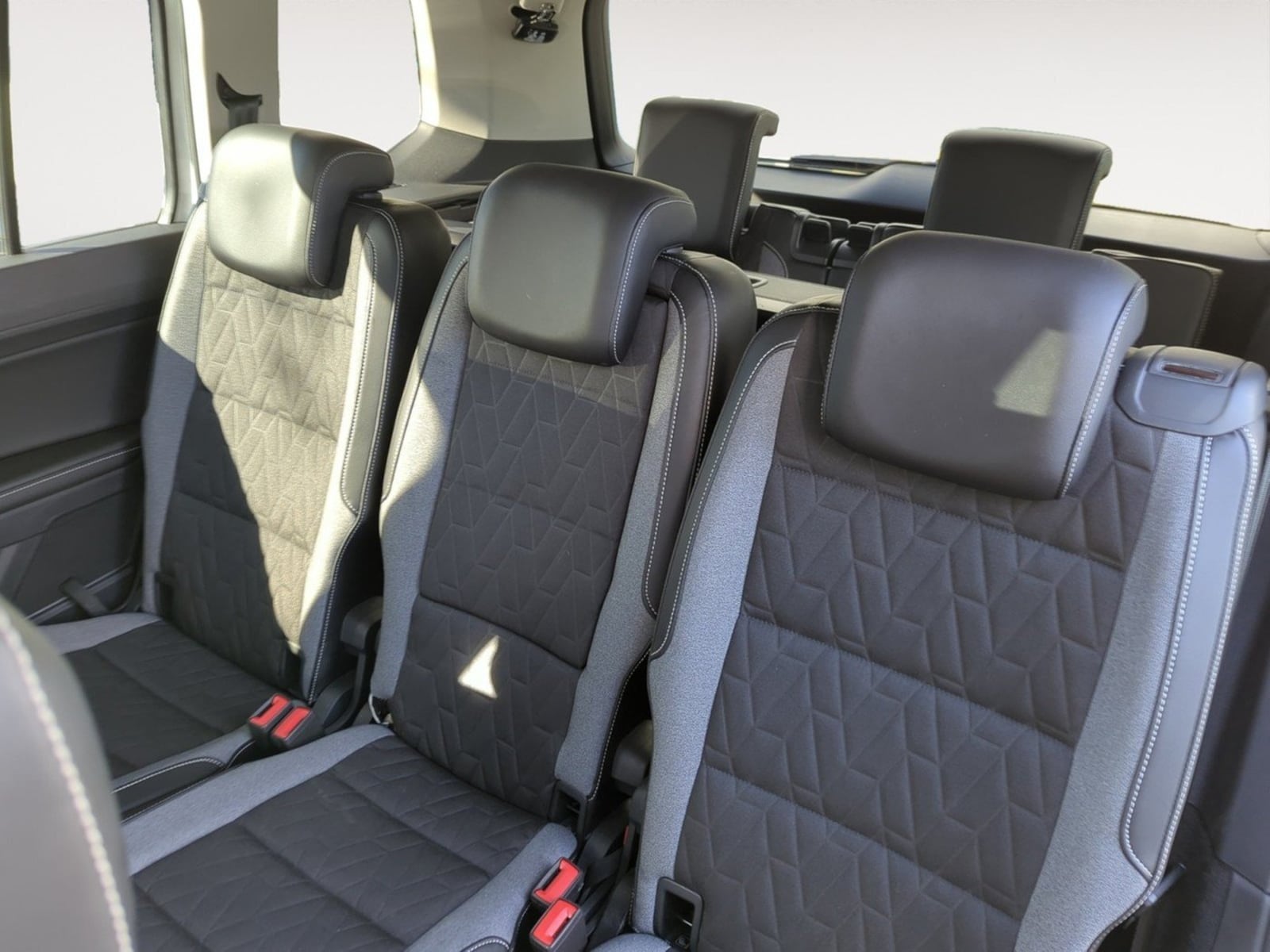 Volkswagen Touran – Bild 7