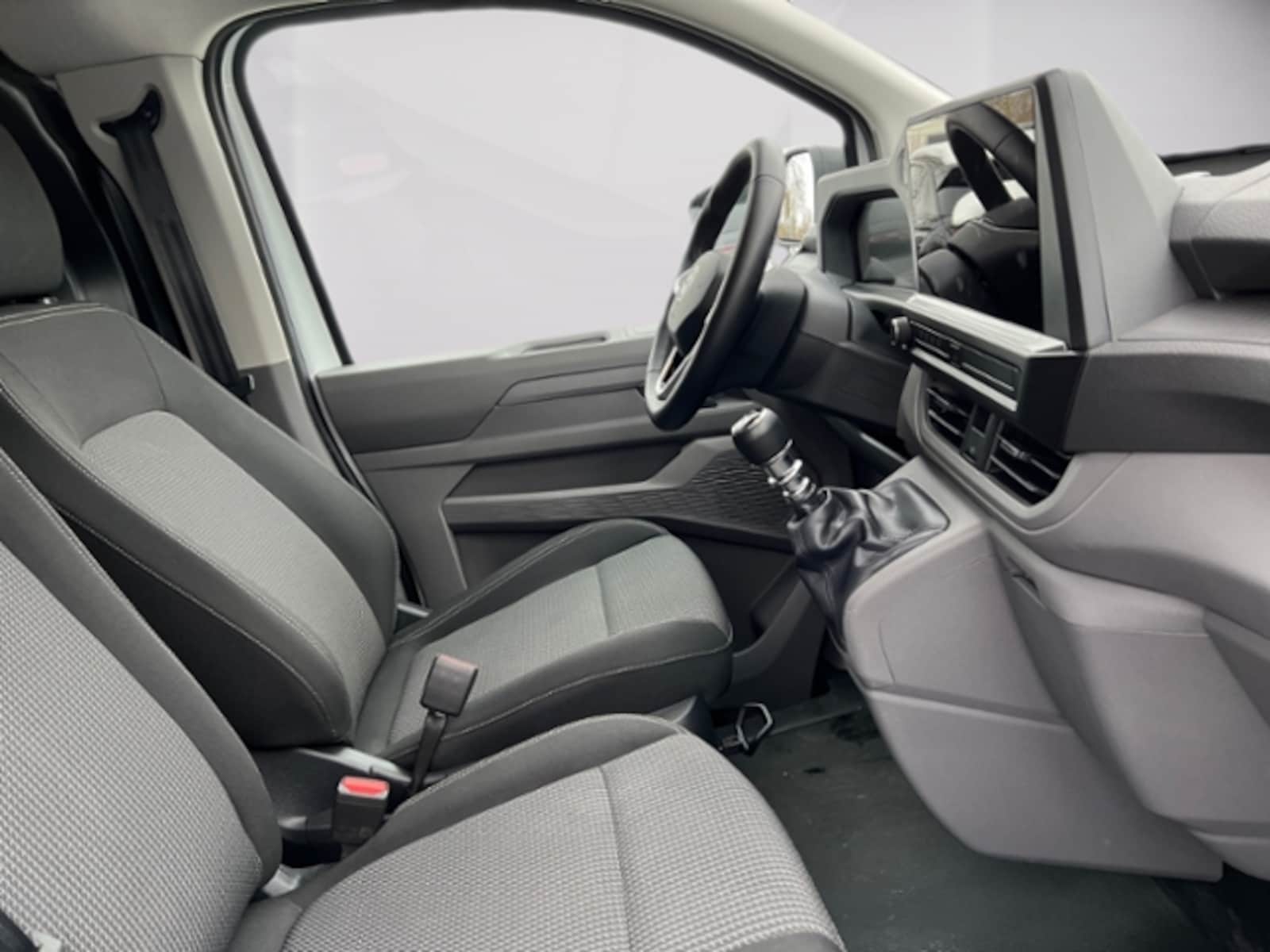 Volkswagen Transporter Kasten langer Radstand – Bild 9