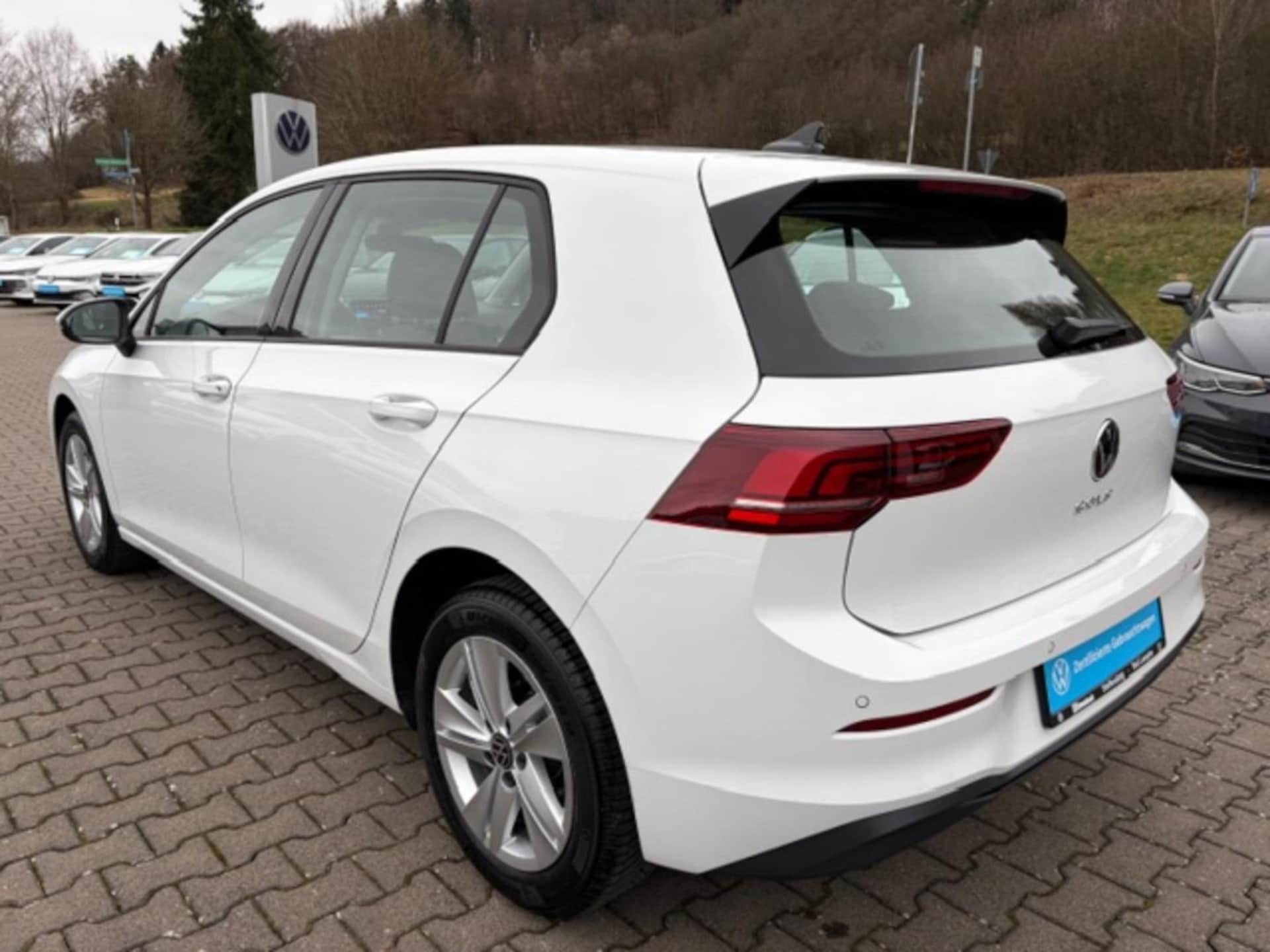Volkswagen Golf Life