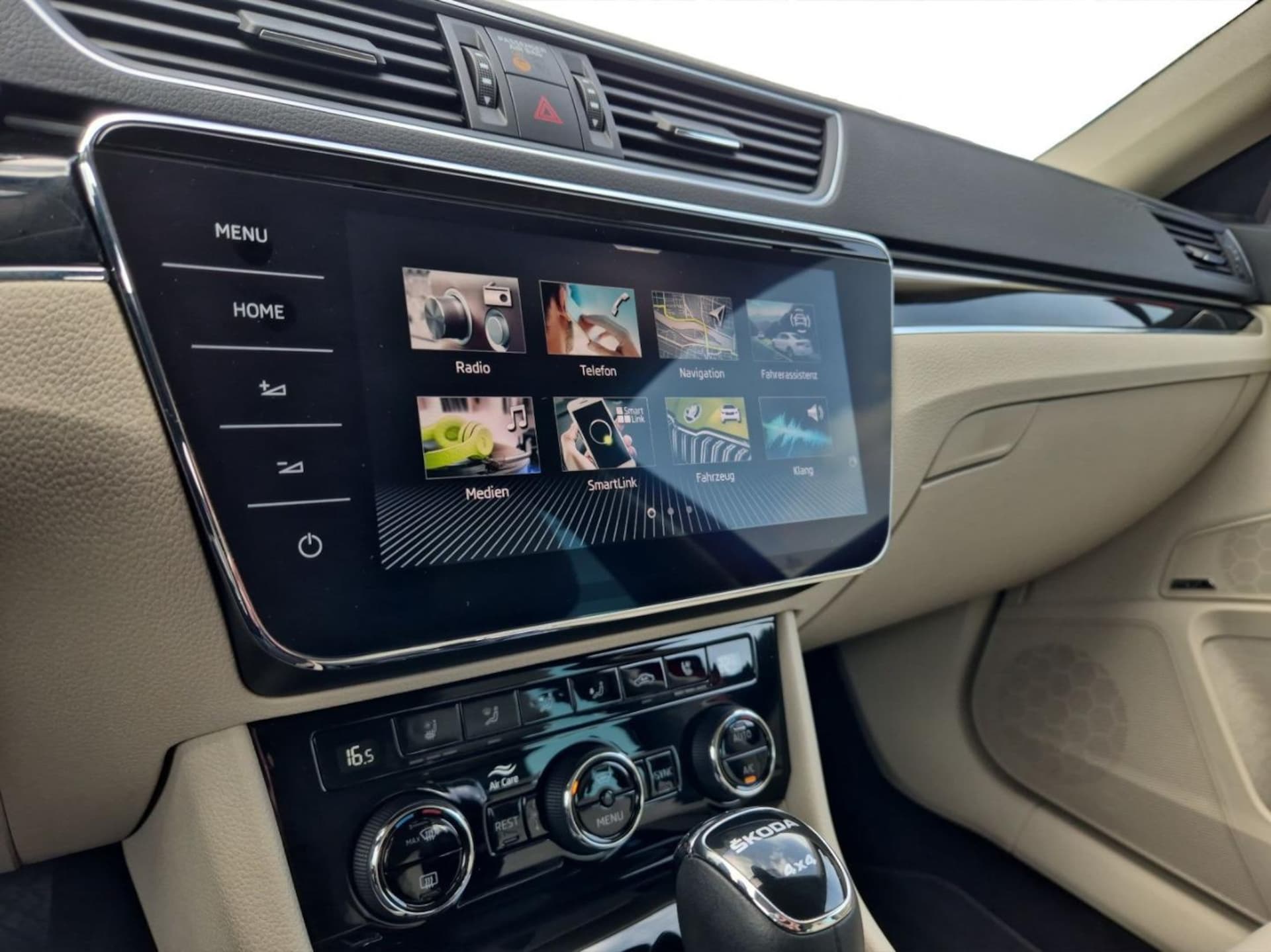Skoda Superb Combi Laurin & Klement