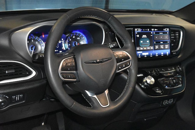 2025 Chrysler Pacifica