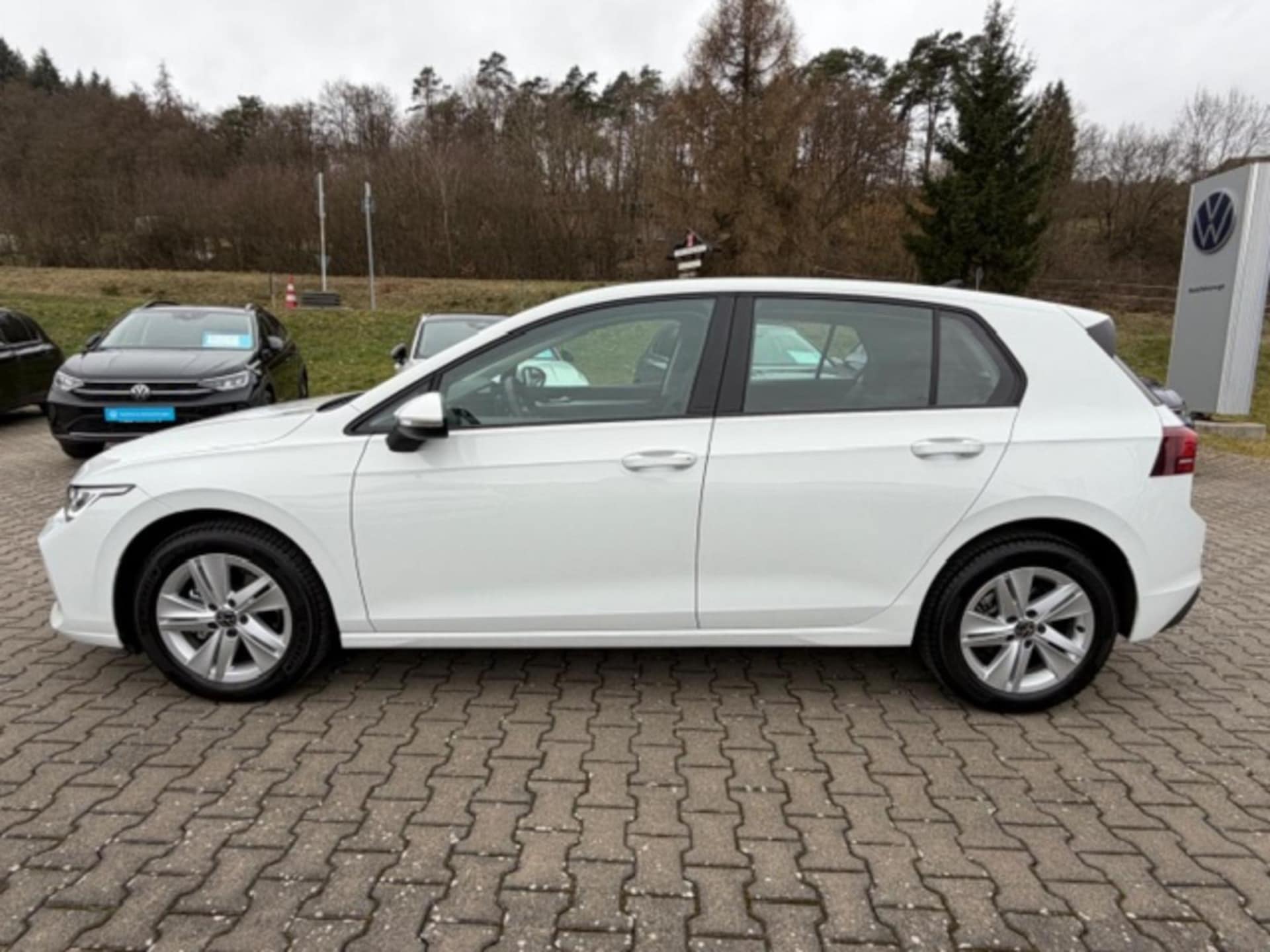 Volkswagen Golf Life