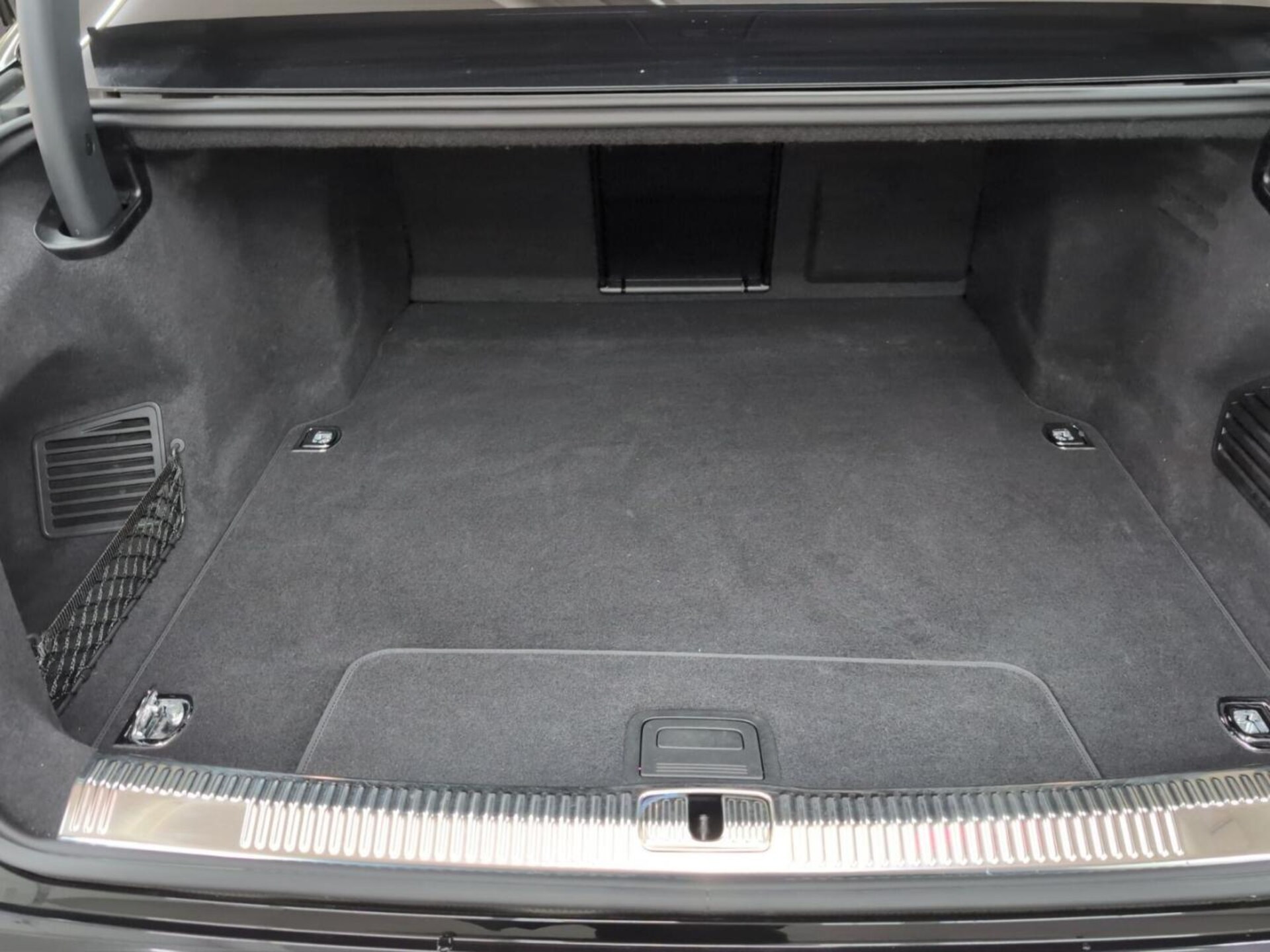 Audi A8 TFSI e