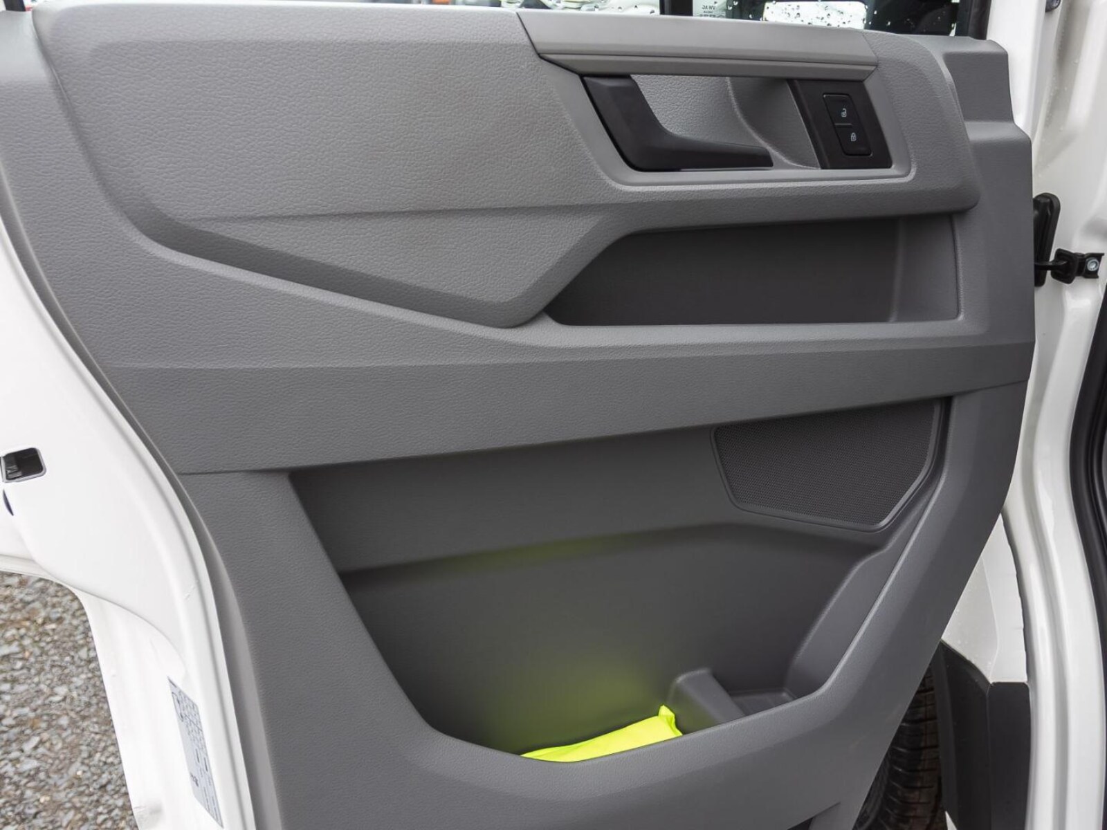Volkswagen Crafter Kasten mittlerer Radstand – Bild 9