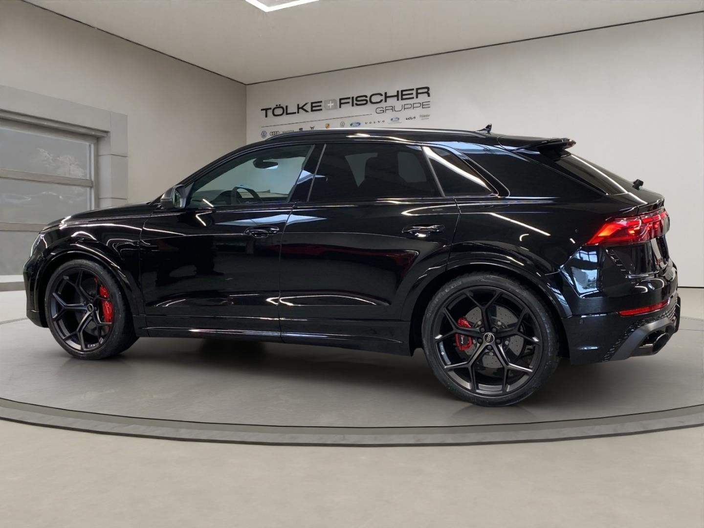 Bild über Audi RS Q8 SUV TFSI quattro 471 kW tiptronic - für weitere Informationen kontaktieren Sie den Audi Partner