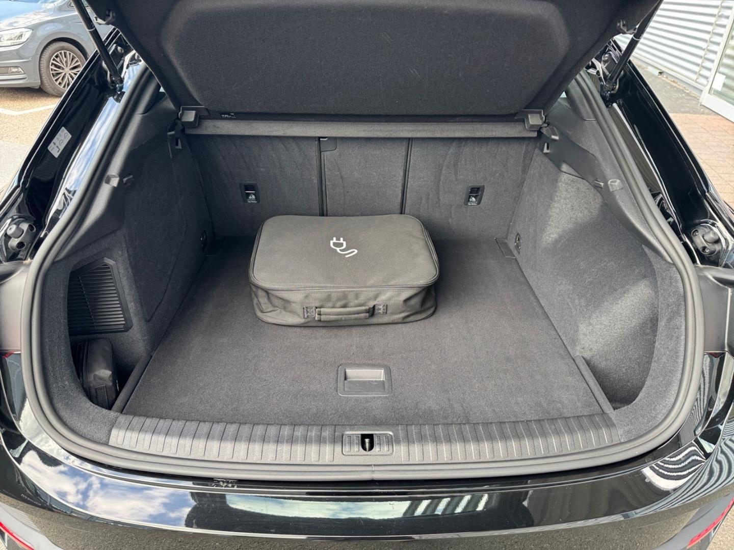Image about Audi Q3 Sportback TFSI e 45 TFSI e S tronic