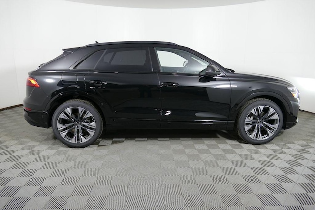 2026 Audi Q8