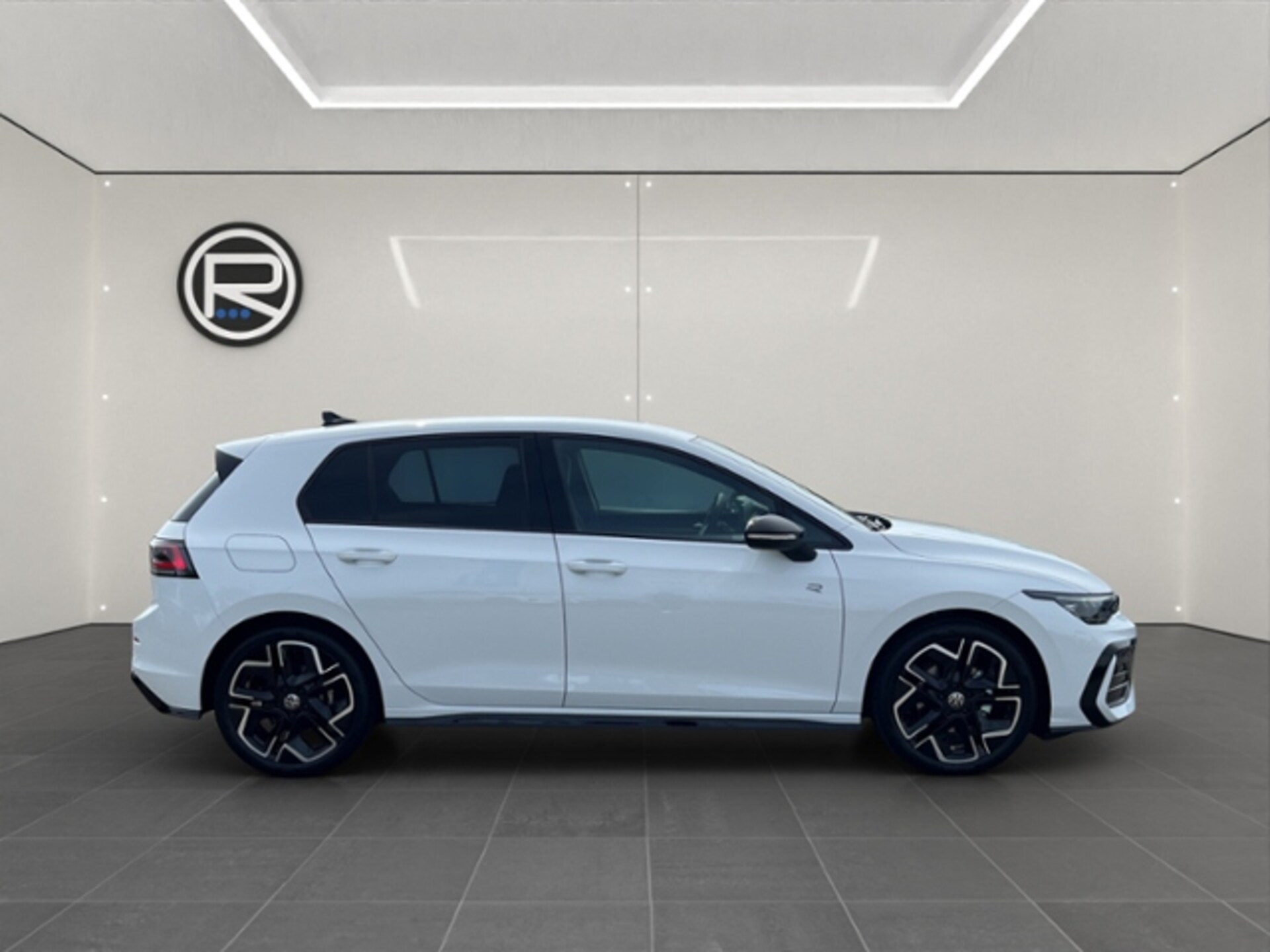 Volkswagen Golf R-Line