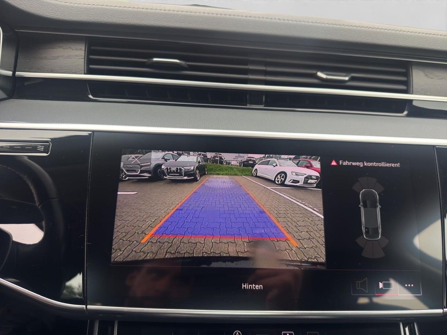 Bild über Audi A8 50 TDI quattro tiptronic - für weitere Informationen kontaktieren Sie den Audi Partner