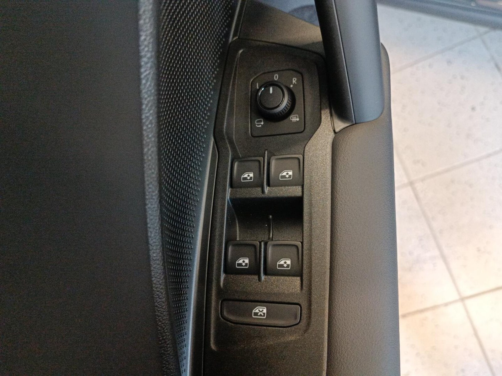 Volkswagen Tiguan – Bild 15