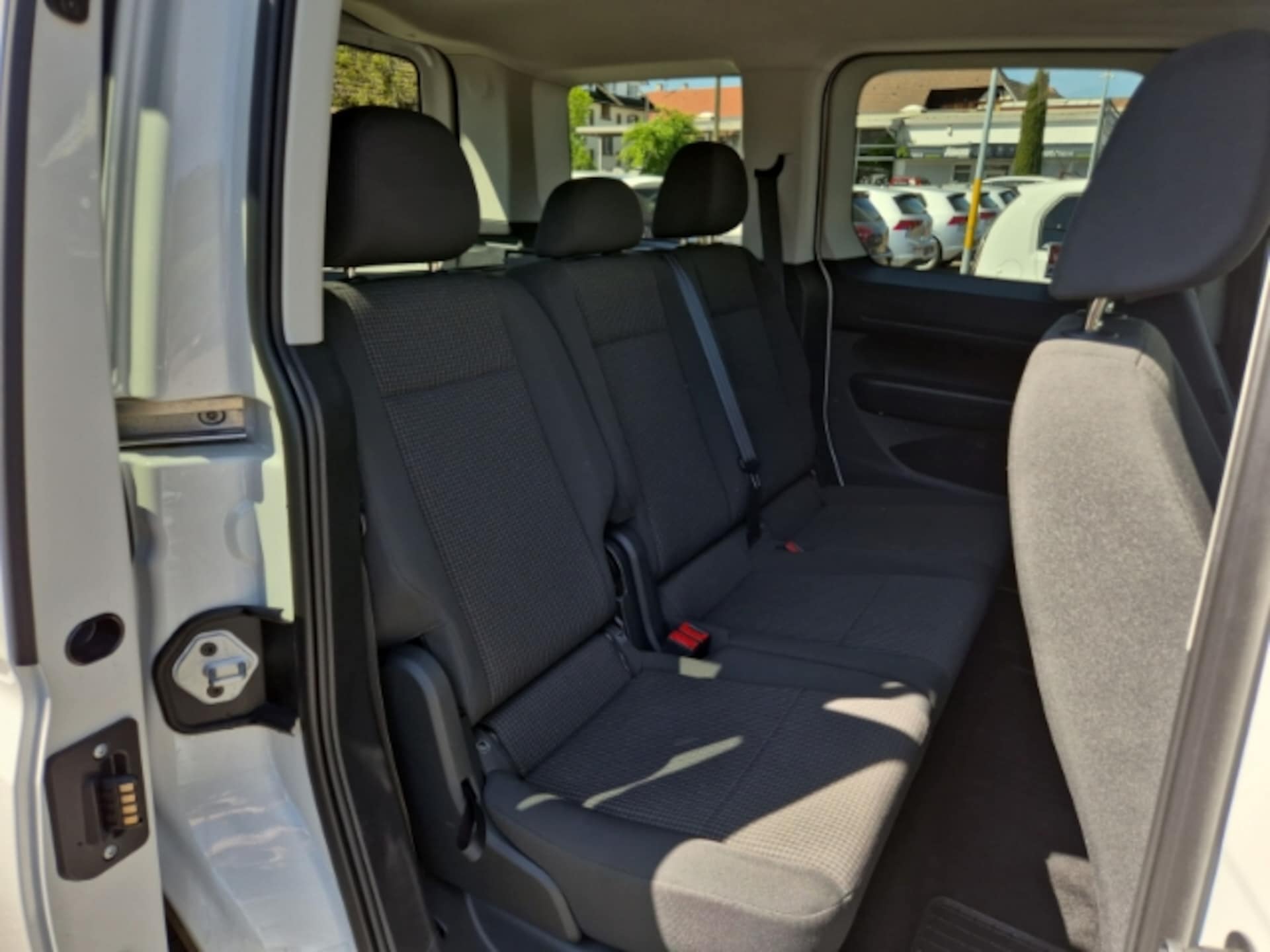 Volkswagen Caddy Basis-Modell