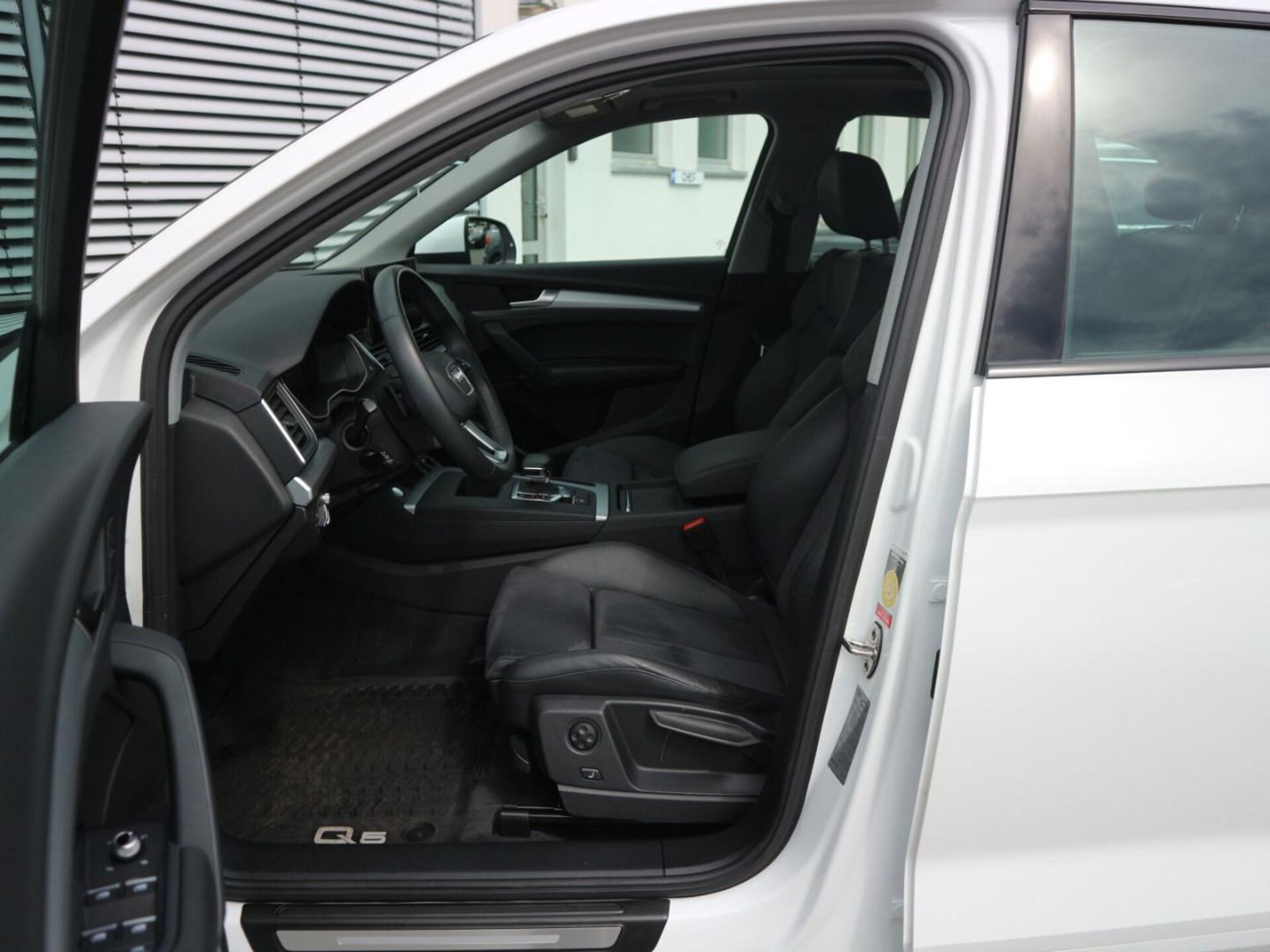 Audi Q5 SUV Advanced