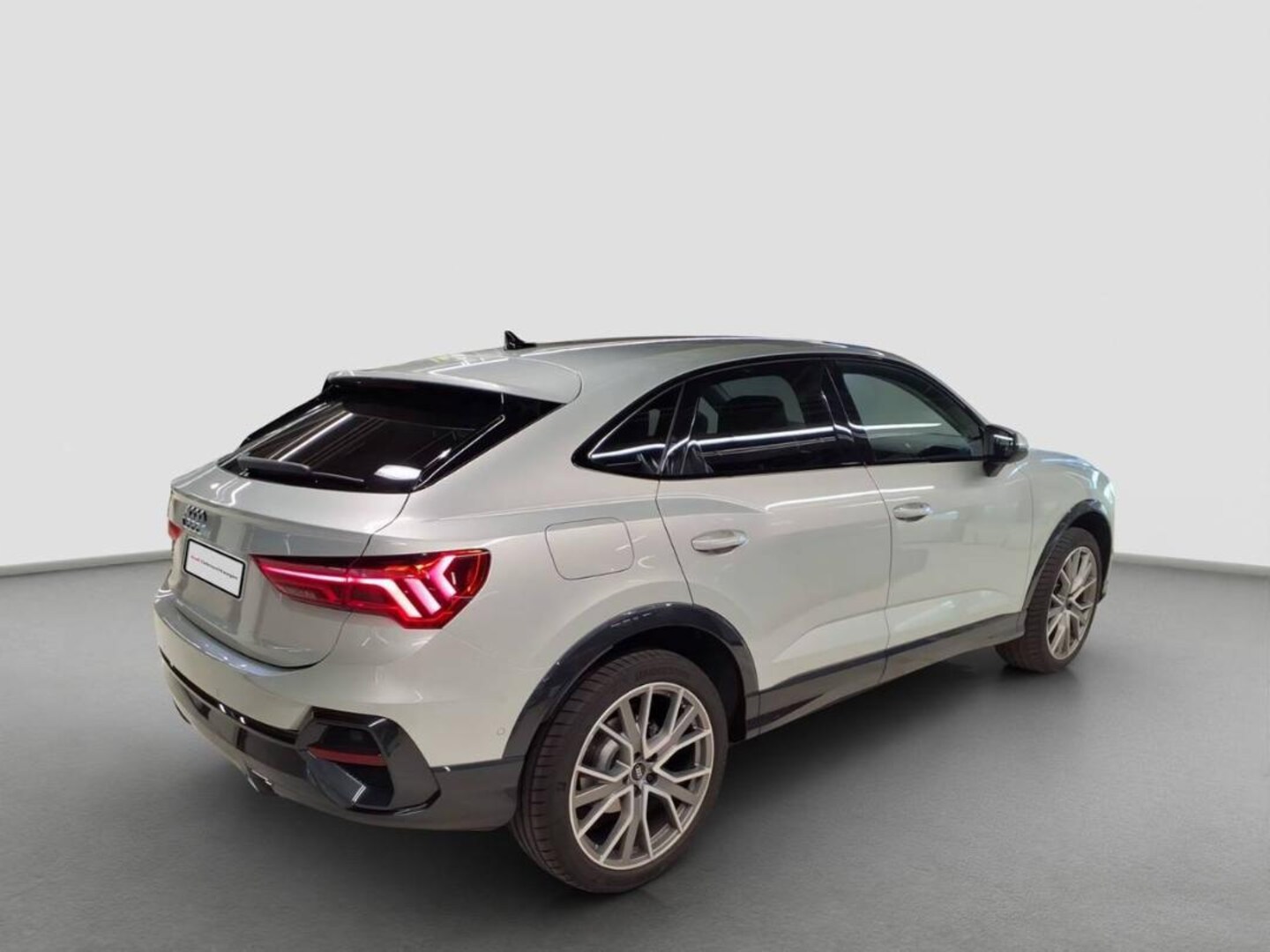 Bild über Audi Q3 Sportback TFSI 110 kW S tronic - für weitere Informationen kontaktieren Sie den Audi Partner