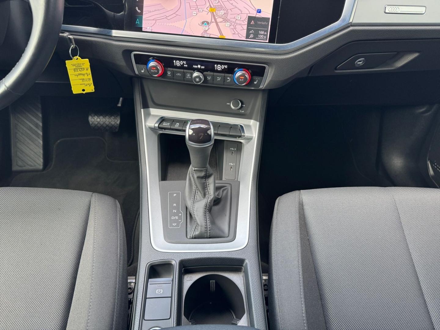 Image about Audi Q3 Sportback TFSI e 45 TFSI e S tronic