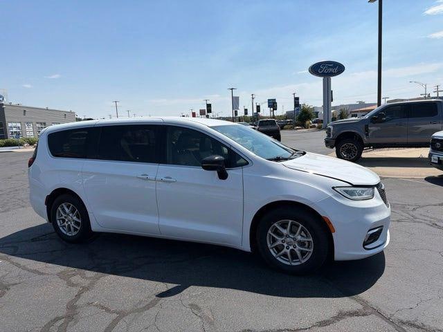2025 Chrysler Pacifica