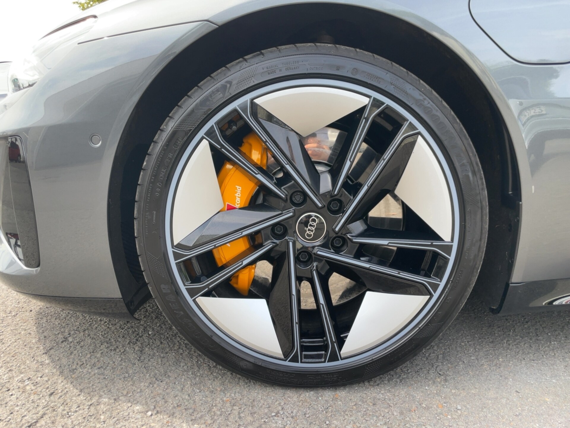 Audi e-tron GT quattro