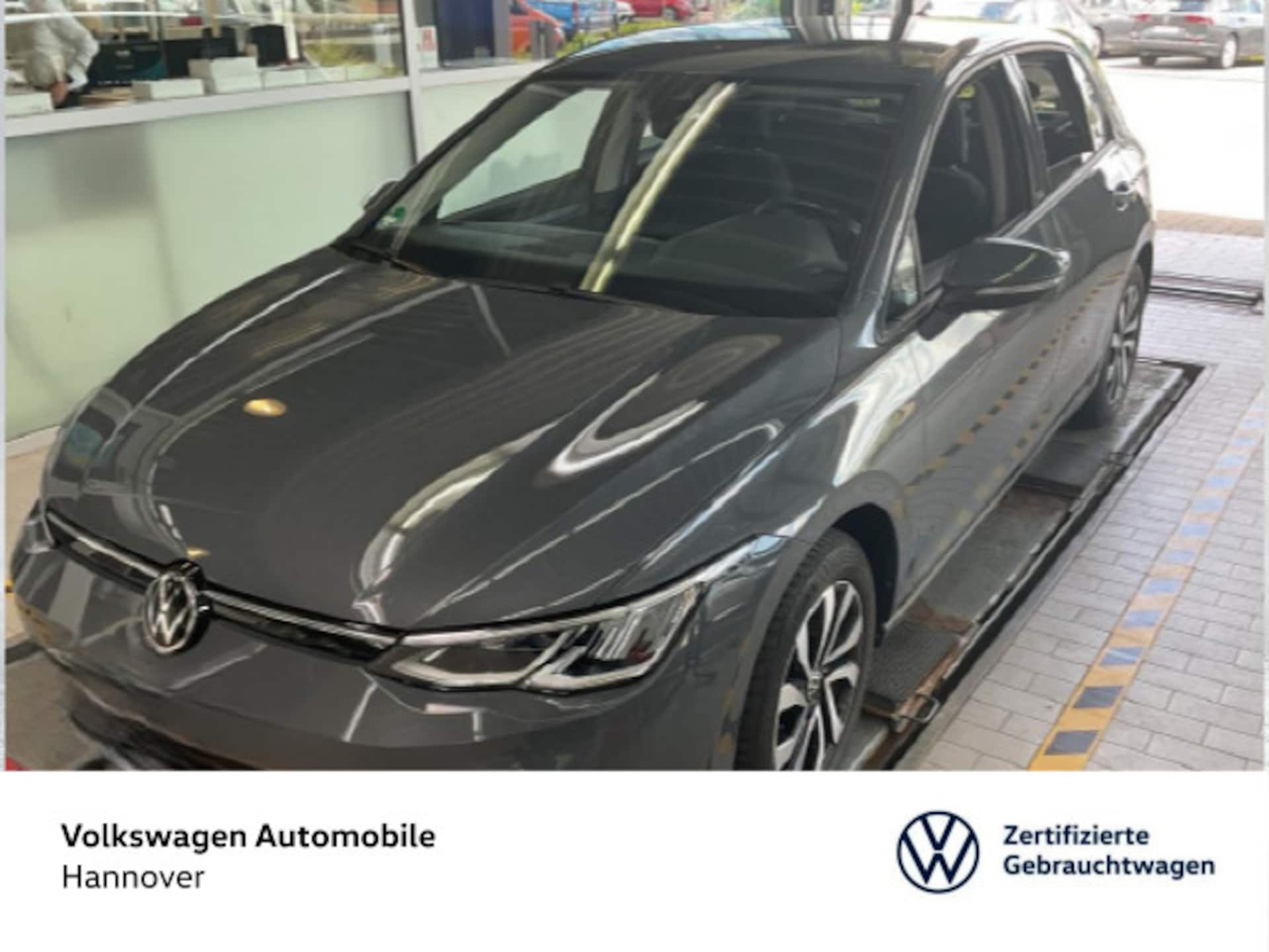 Volkswagen Golf Life
