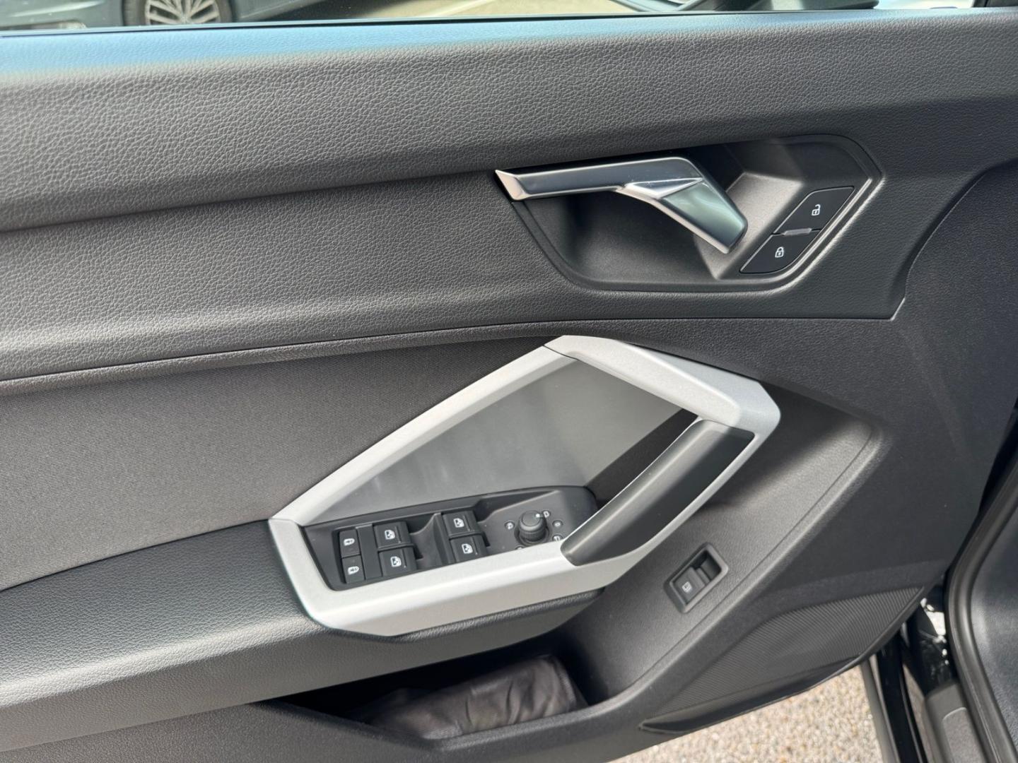 Image about Audi Q3 Sportback TFSI e 45 TFSI e S tronic