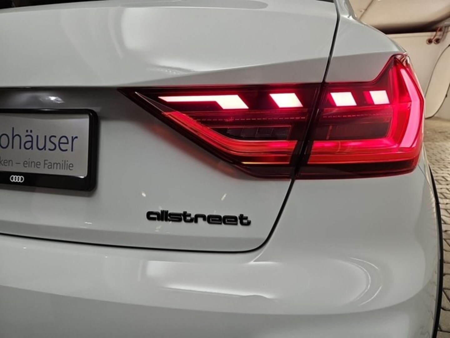 Bild über Audi A1 allstreet 30 TFSI S tronic - für weitere Informationen kontaktieren Sie den Audi Partner