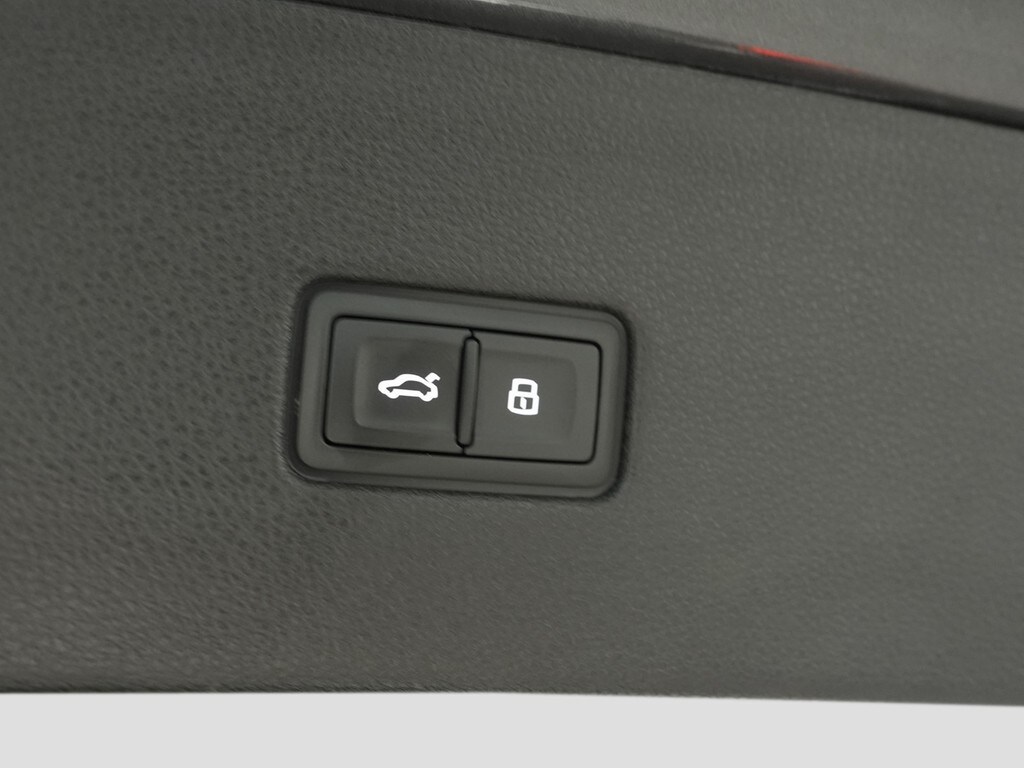 Image about Audi SQ8 TFSI quattro tiptronic